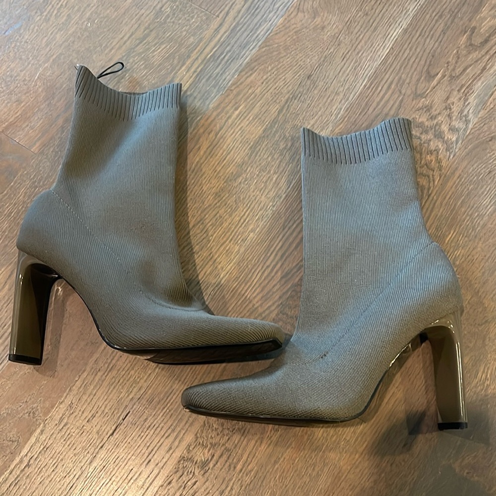Never worn Zara army green square toe sock bootie